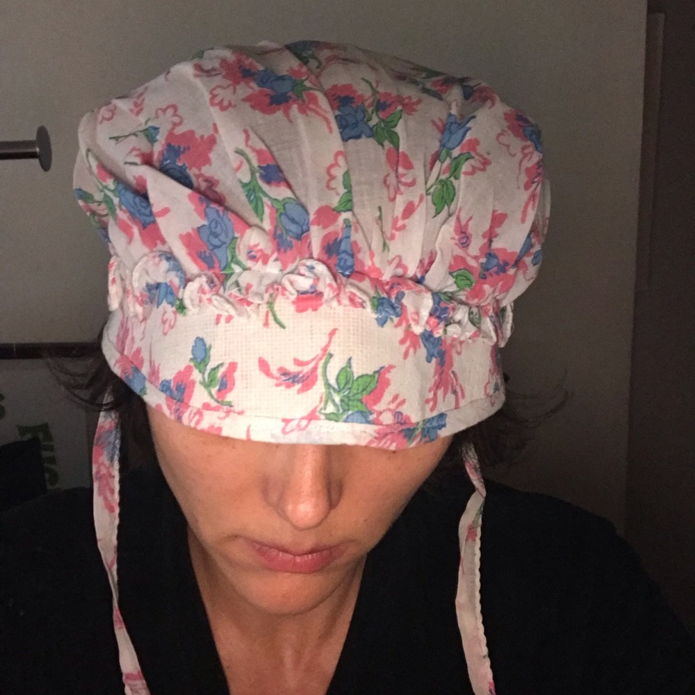 Vintage 60s Cotton bonnet perfect condition